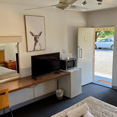 Quirindi Sunflower Motor Inn Екстер'єр фото