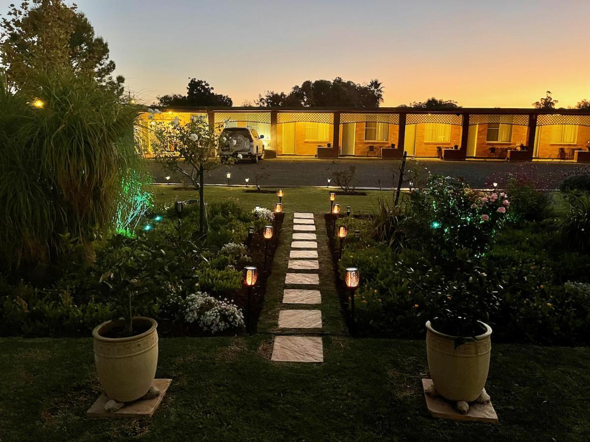 Quirindi Sunflower Motor Inn Екстер'єр фото