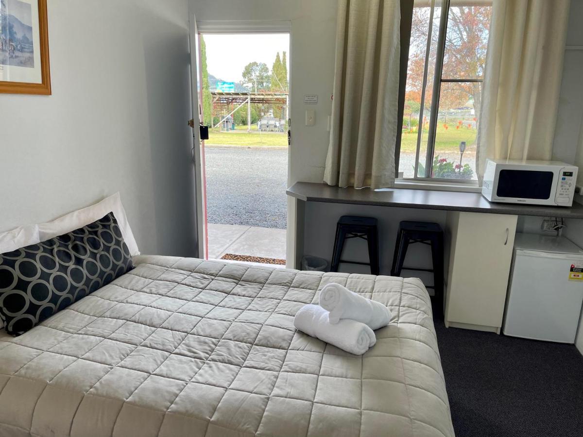 Quirindi Sunflower Motor Inn Екстер'єр фото