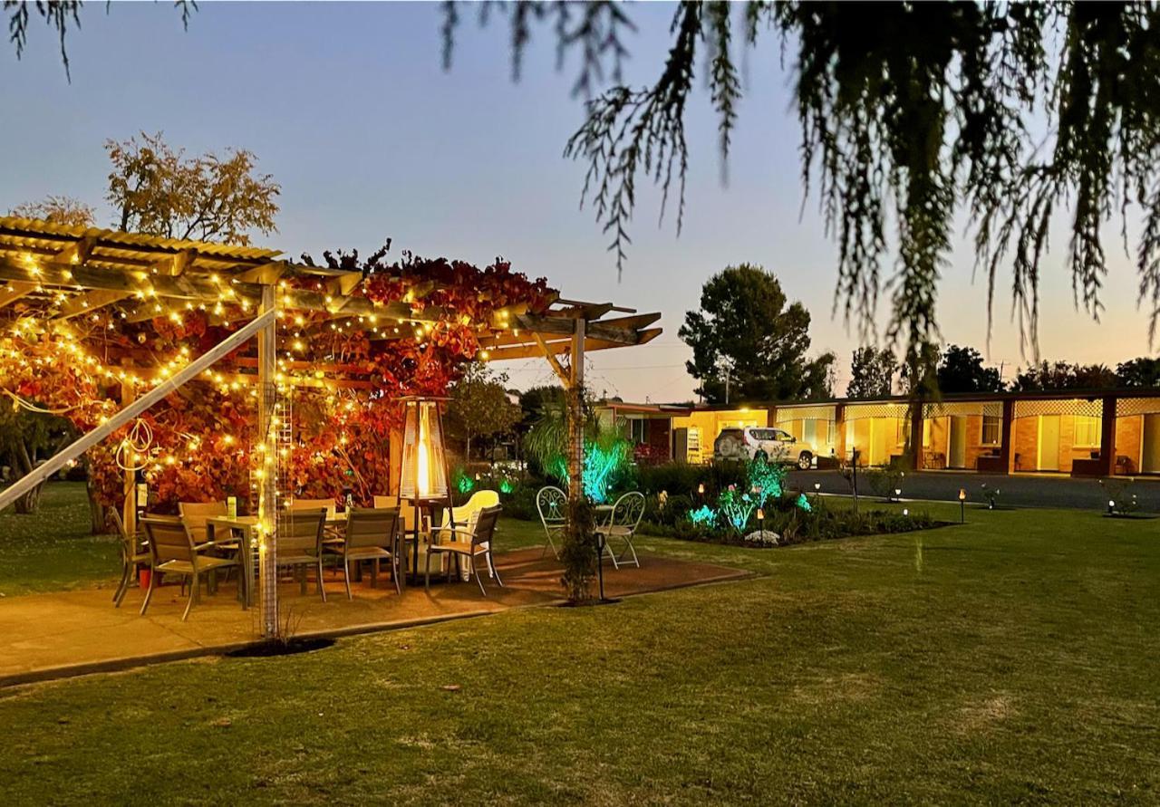 Quirindi Sunflower Motor Inn Екстер'єр фото