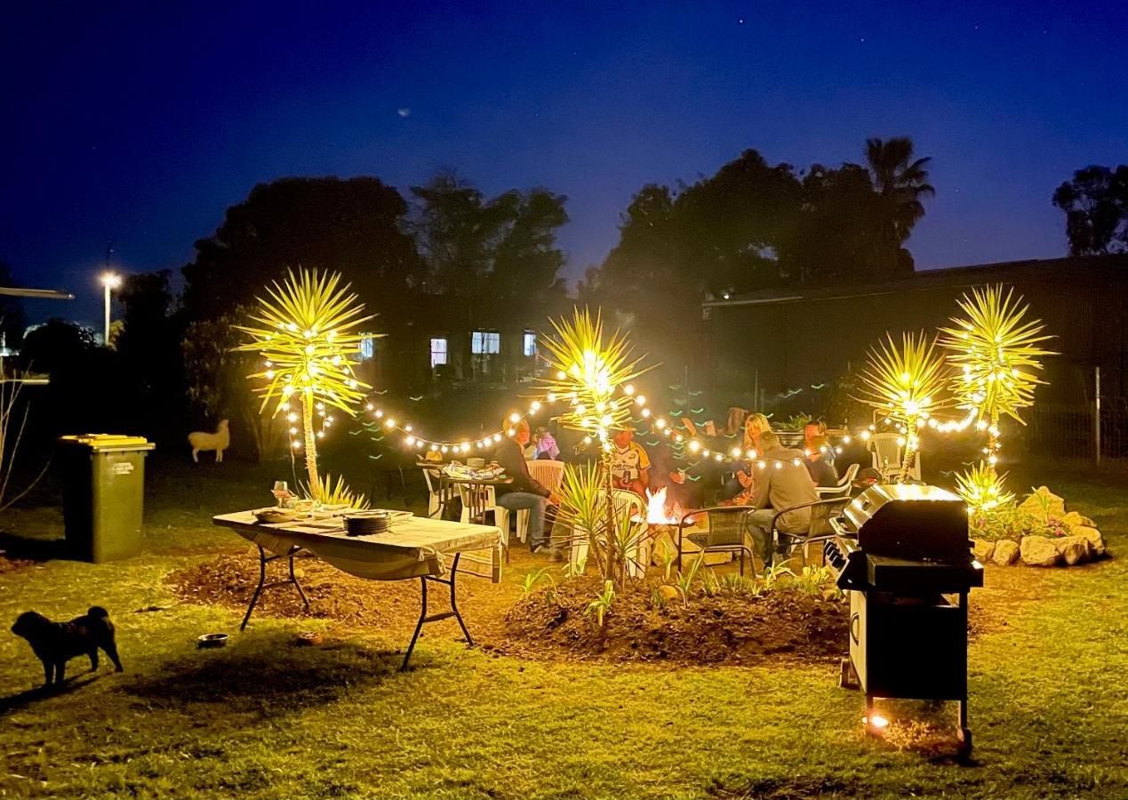 Quirindi Sunflower Motor Inn Екстер'єр фото