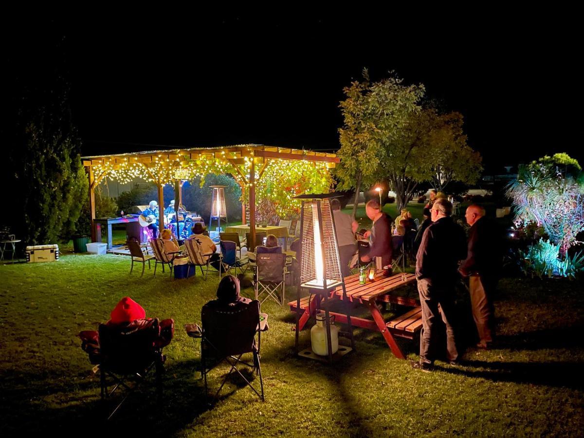 Quirindi Sunflower Motor Inn Екстер'єр фото